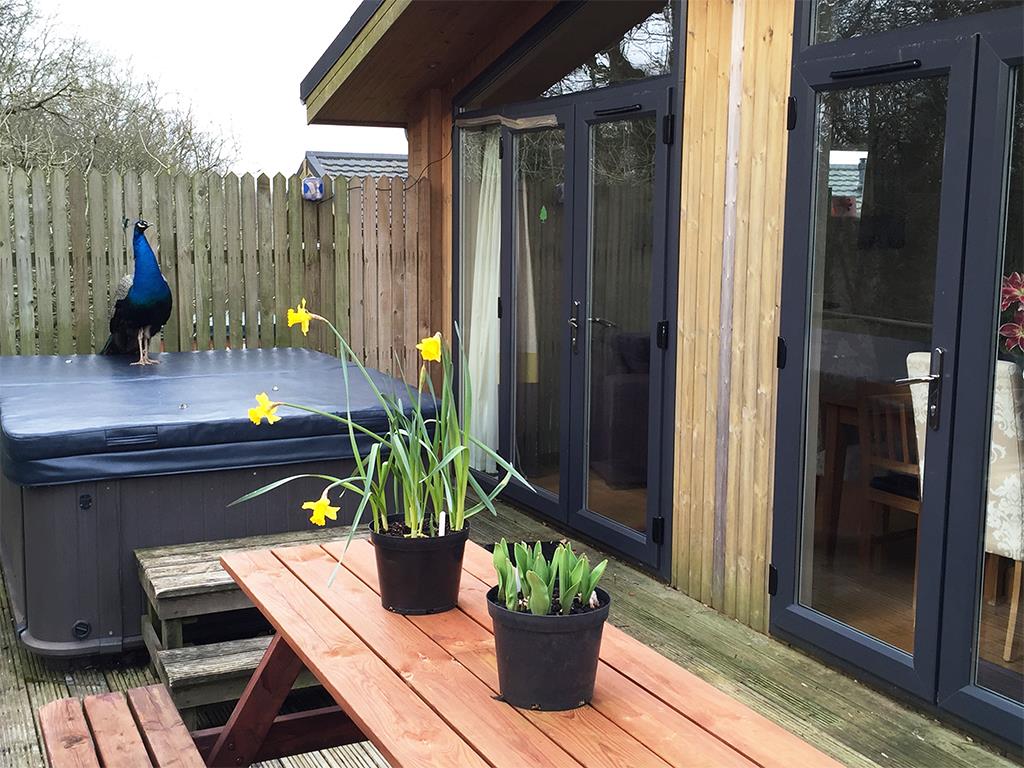 3 bedroom park home For Sale in Clitheroe - external.jpg